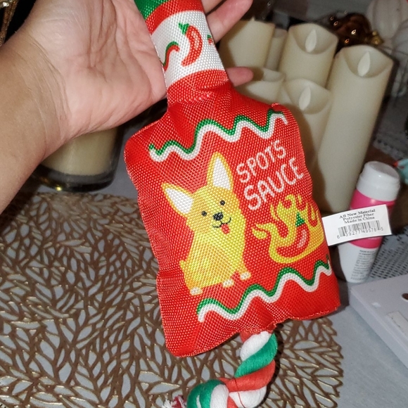 🔥 LARGE HOT SAUCE BOTTLE SQUEAKY DOG TOY - Picture 1 of 6